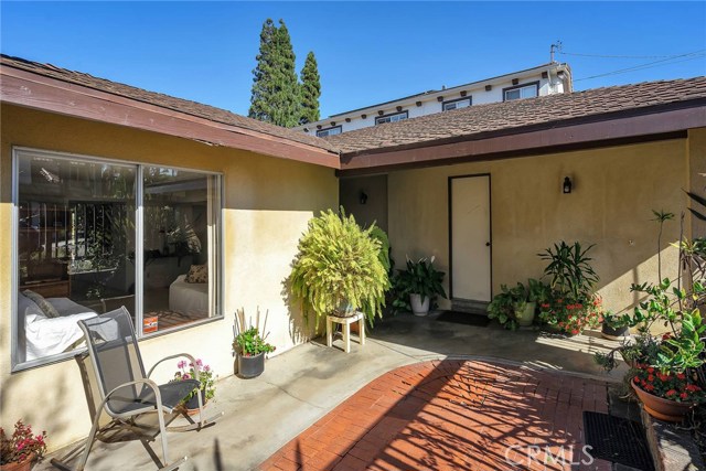 1417 9th Street, Manhattan Beach, California 90266, 3 Bedrooms Bedrooms, ,2 BathroomsBathrooms,Residential,Sold,9th,SB20241717