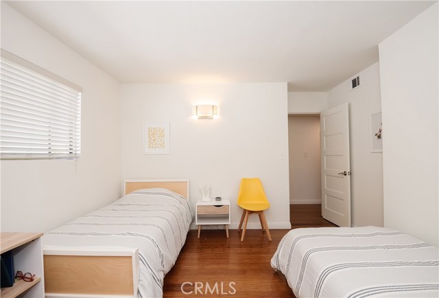 842 1st Street, Hermosa Beach, California 90254, 2 Bedrooms Bedrooms, ,3 BathroomsBathrooms,Residential,Sold,1st,SB20131143