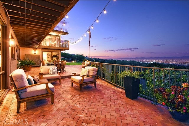 6209 Via Subida, Rancho Palos Verdes, California 90275, 5 Bedrooms Bedrooms, ,2 BathroomsBathrooms,Residential,Sold,Via Subida,PV19211642