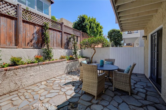 1750 Dixon Street, Redondo Beach, California 90278, 3 Bedrooms Bedrooms, ,2 BathroomsBathrooms,Residential,Sold,Dixon,SB18239071