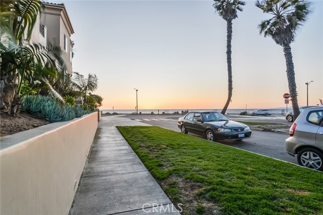 1800 Esplanade, Redondo Beach, California 90277, 3 Bedrooms Bedrooms, ,2 BathroomsBathrooms,Residential,Sold,Esplanade,SB18062659