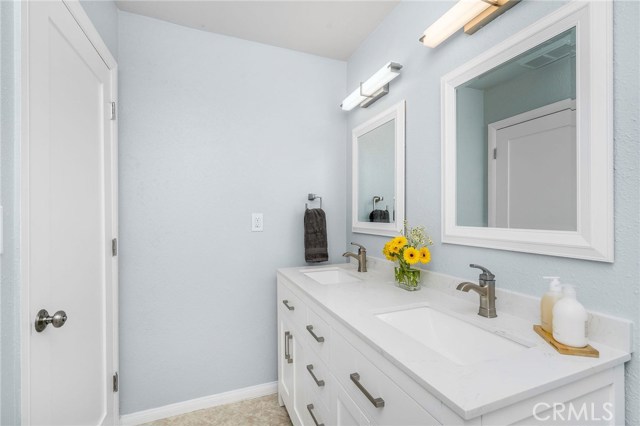 3302 Vail Avenue, Redondo Beach, California 90278, 4 Bedrooms Bedrooms, ,2 BathroomsBathrooms,Residential,Sold,Vail,SB20228032