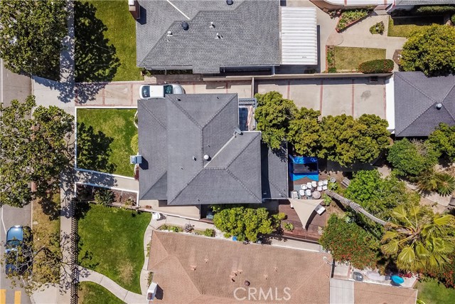 702 Maria Avenue, Redondo Beach, California 90277, 4 Bedrooms Bedrooms, ,2 BathroomsBathrooms,Residential,Sold,Maria,SB19137307