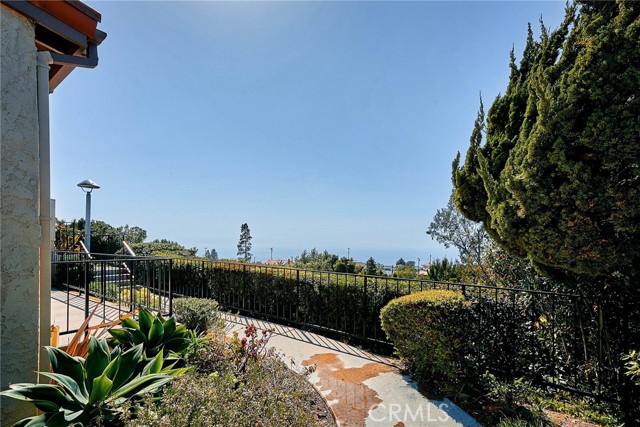 28127 Ridgethorne Court, Rancho Palos Verdes, California 90275, 3 Bedrooms Bedrooms, ,2 BathroomsBathrooms,Residential,Sold,Ridgethorne,PV21067801