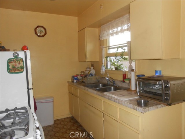  Income Home for Sale in Hawthorne, California