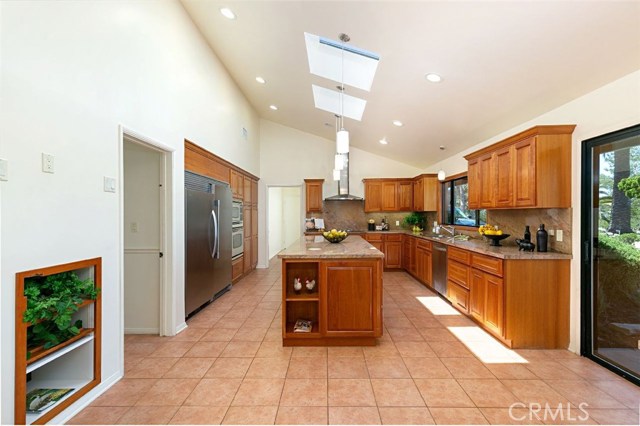 1132 Via Mirabel, Palos Verdes Estates, California 90274, 6 Bedrooms Bedrooms, ,4 BathroomsBathrooms,Residential,Sold,Via Mirabel,PV19192852