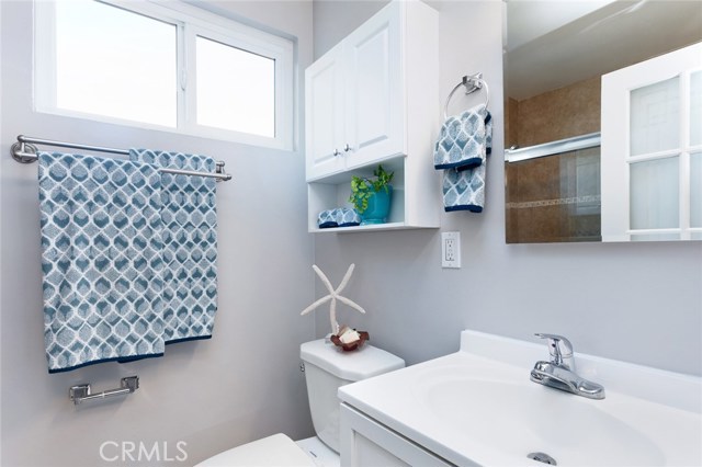 1313 Clark Lane, Redondo Beach, California 90278, 2 Bedrooms Bedrooms, ,1 BathroomBathrooms,Residential,Sold,Clark,OC17272938