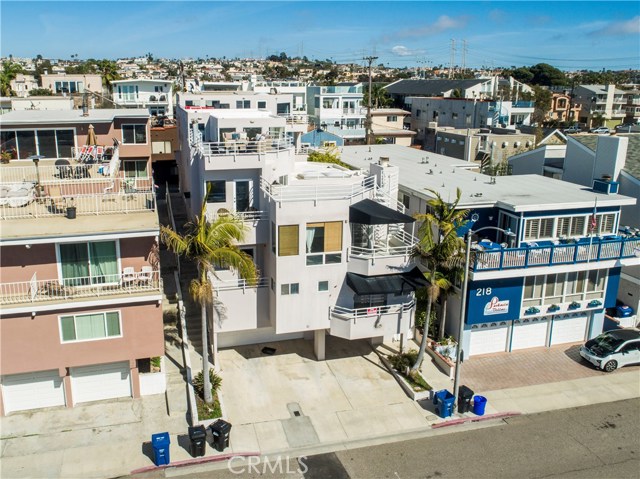 228 Manhattan Avenue, Hermosa Beach, California 90254, 3 Bedrooms Bedrooms, ,3 BathroomsBathrooms,Residential,Sold,Manhattan,PV18057092