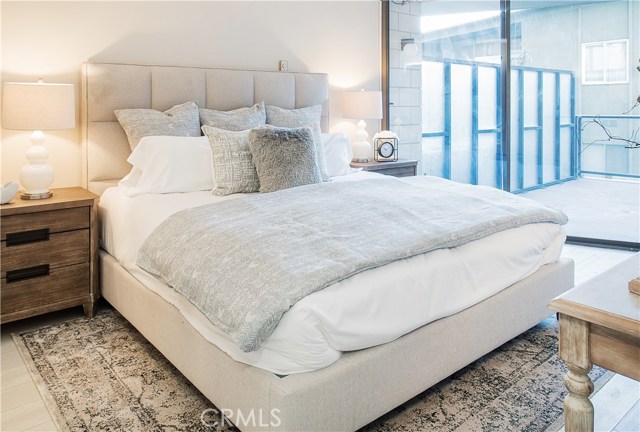 531 Esplanade, Redondo Beach, California 90277, 2 Bedrooms Bedrooms, ,2 BathroomsBathrooms,Residential,Sold,Esplanade,SW20187522