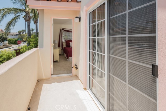 2303 Nelson Avenue, Redondo Beach, California 90278, 3 Bedrooms Bedrooms, ,2 BathroomsBathrooms,Residential,Sold,Nelson,PV17152691