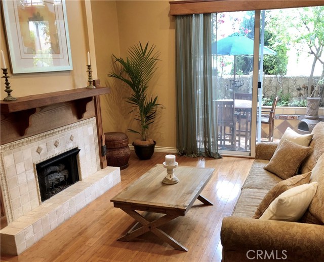 433 2ND Street, Hermosa Beach, California 90254, 3 Bedrooms Bedrooms, ,2 BathroomsBathrooms,Residential,Sold,2ND Street,SB18113035