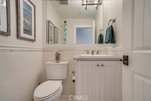 105 S Prospect Avenue, Redondo Beach, California 90277, 4 Bedrooms Bedrooms, ,2 BathroomsBathrooms,Residential,Sold,S Prospect,SB18121161