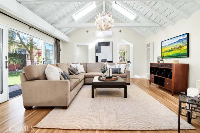 559 Avenue A, Redondo Beach, California 90277, 4 Bedrooms Bedrooms, ,2 BathroomsBathrooms,Residential,Sold,Avenue A,PV21028743