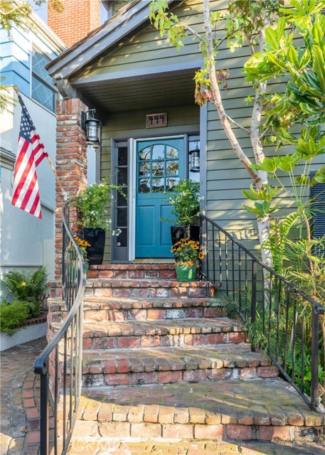 Front walk daytime