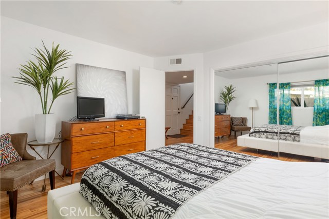 834 Lucia Avenue, Redondo Beach, California 90277, 2 Bedrooms Bedrooms, ,2 BathroomsBathrooms,Residential,Sold,Lucia,SB20066365