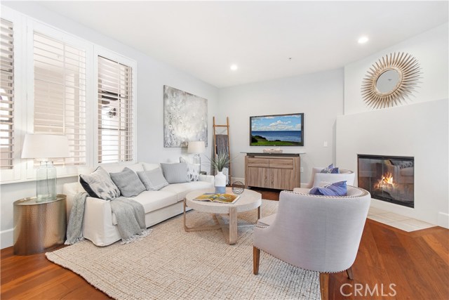 Living room with high ceiling