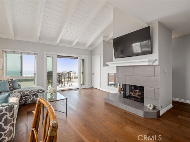 1630 Manhattan Avenue, Hermosa Beach, California 90254, 2 Bedrooms Bedrooms, ,2 BathroomsBathrooms,Residential,Sold,Manhattan,SB20223870