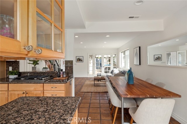 315 Maria Avenue, Redondo Beach, California 90277, 3 Bedrooms Bedrooms, ,2 BathroomsBathrooms,Residential,Sold,Maria,SB21146814