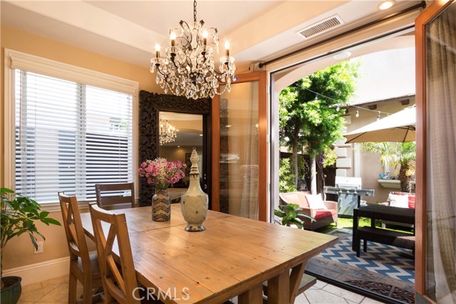 2217 Ruhland Avenue, Redondo Beach, California 90278, 4 Bedrooms Bedrooms, ,3 BathroomsBathrooms,Residential,Sold,Ruhland,SB17139608