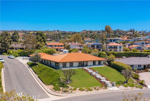 2820 Via Neve, Palos Verdes Estates, California 90274, 3 Bedrooms Bedrooms, ,1 BathroomBathrooms,Residential,Sold,Via Neve,SB21090867