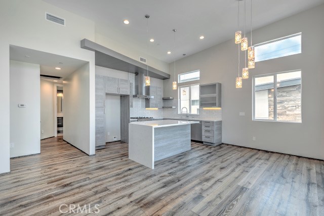 2520 Nelson Avenue, Redondo Beach, California 90278, 4 Bedrooms Bedrooms, ,3 BathroomsBathrooms,Residential,Sold,Nelson,PV17221632