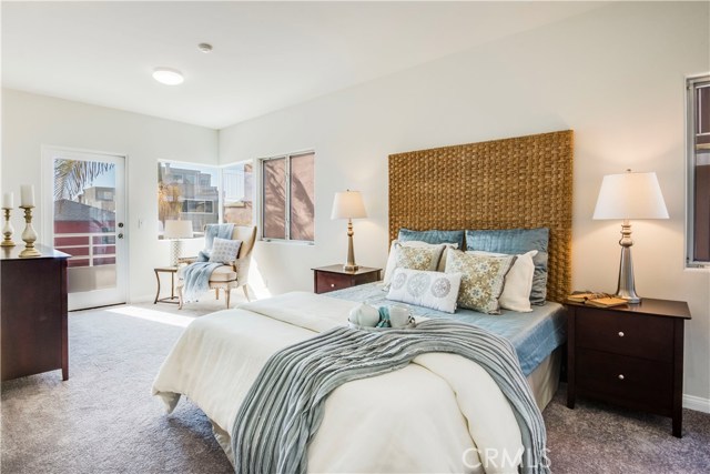 228 Manhattan Avenue, Hermosa Beach, California 90254, 3 Bedrooms Bedrooms, ,3 BathroomsBathrooms,Residential,Sold,Manhattan,PV18057092