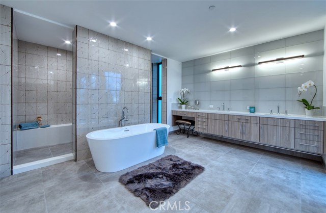 945 7th Street, Hermosa Beach, California 90254, 4 Bedrooms Bedrooms, ,3 BathroomsBathrooms,Residential,Sold,7th,SB19140226