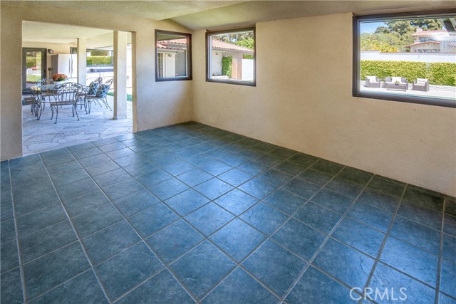 2820 Via Neve, Palos Verdes Estates, California 90274, 3 Bedrooms Bedrooms, ,1 BathroomBathrooms,Residential,Sold,Via Neve,SB21090867