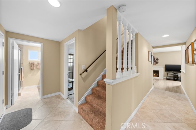 400 Faye Lane, Redondo Beach, California 90277, 4 Bedrooms Bedrooms, ,2 BathroomsBathrooms,Residential,Sold,Faye,SB21058245