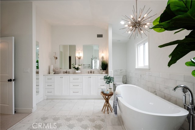 754 35th Street, Manhattan Beach, California 90266, 5 Bedrooms Bedrooms, ,3 BathroomsBathrooms,Residential,Sold,35th,SB21137408