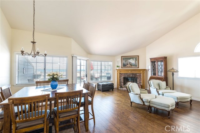 407 Anita Street, Redondo Beach, California 90278, 3 Bedrooms Bedrooms, ,3 BathroomsBathrooms,Residential,Sold,Anita,SB18113069