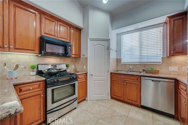 2210 Carnegie Lane, Redondo Beach, California 90278, 4 Bedrooms Bedrooms, ,2 BathroomsBathrooms,Residential,Sold,Carnegie,SB20226361