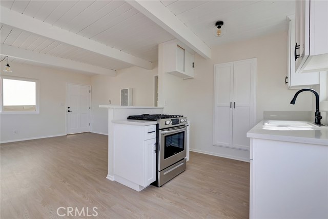 323 29th Street, Manhattan Beach, California 90266, 4 Bedrooms Bedrooms, ,3 BathroomsBathrooms,Residential,Sold,29th,SB19246067