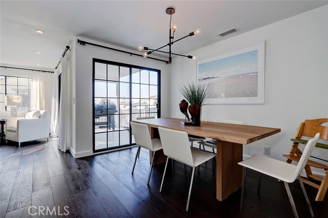 111 Lucia Avenue, Redondo Beach, California 90277, 3 Bedrooms Bedrooms, ,2 BathroomsBathrooms,Residential,Sold,Lucia,SB18257777