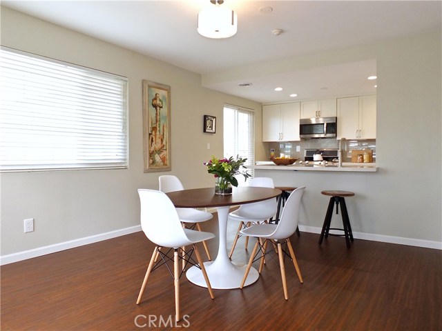 1104 Harkness Lane, Redondo Beach, California 90278, 3 Bedrooms Bedrooms, ,2 BathroomsBathrooms,Residential,Sold,Harkness,PW18238945