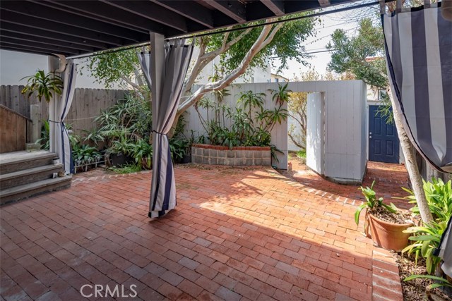 823 Monterey Boulevard, Hermosa Beach, California 90254, 3 Bedrooms Bedrooms, ,2 BathroomsBathrooms,Residential,Sold,Monterey,SB19053974