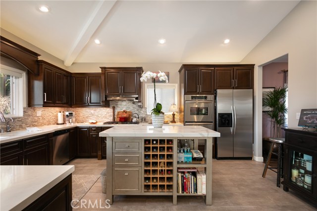 231 Helberta Avenue, Redondo Beach, California 90277, 4 Bedrooms Bedrooms, ,2 BathroomsBathrooms,Residential,Sold,Helberta,SB19006970