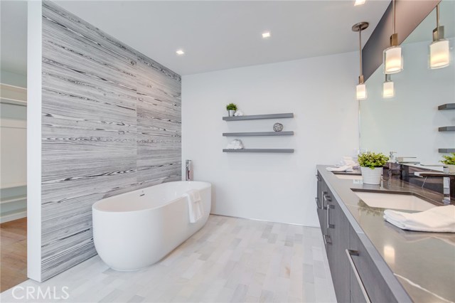 2613 Alvord Lane, Redondo Beach, California 90278, 5 Bedrooms Bedrooms, ,4 BathroomsBathrooms,Residential,Sold,Alvord,PV19190354