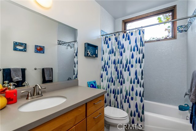 Downstairs full bath