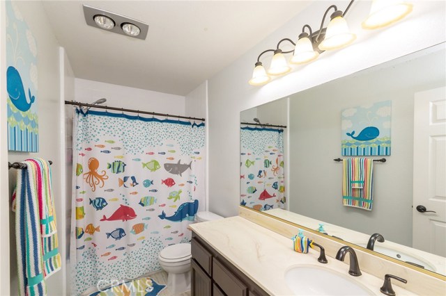 upstairs full bathroom