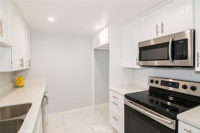 1 Bed Home for Sale in Valley Village, California