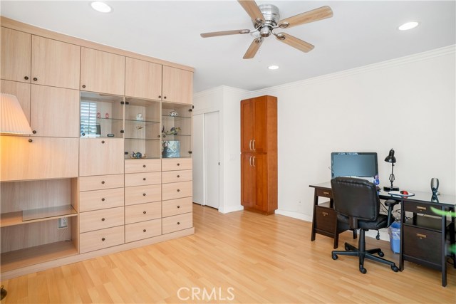 428 Esplanade, Redondo Beach, California 90277, 3 Bedrooms Bedrooms, ,2 BathroomsBathrooms,Residential,Sold,Esplanade,SB18127217