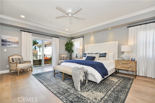 523 Juanita Avenue, Redondo Beach, California 90277, 4 Bedrooms Bedrooms, ,4 BathroomsBathrooms,Residential,Sold,Juanita,SB19055879