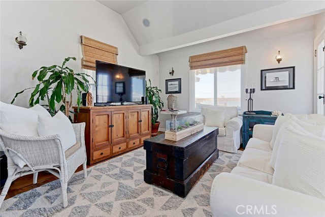 2722 Hermosa Avenue, Hermosa Beach, California 90254, 4 Bedrooms Bedrooms, ,2 BathroomsBathrooms,Residential,Sold,Hermosa,SB17280753