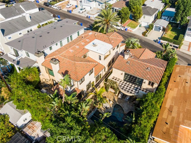 3305 Pine Avenue, Manhattan Beach, California 90266, 4 Bedrooms Bedrooms, ,1 BathroomBathrooms,Residential,Sold,Pine,SB20042109