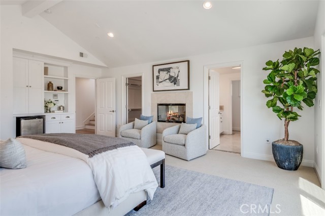 1038 Avenue D, Redondo Beach, California 90277, 5 Bedrooms Bedrooms, ,4 BathroomsBathrooms,Residential,Sold,Avenue D,PV21115047