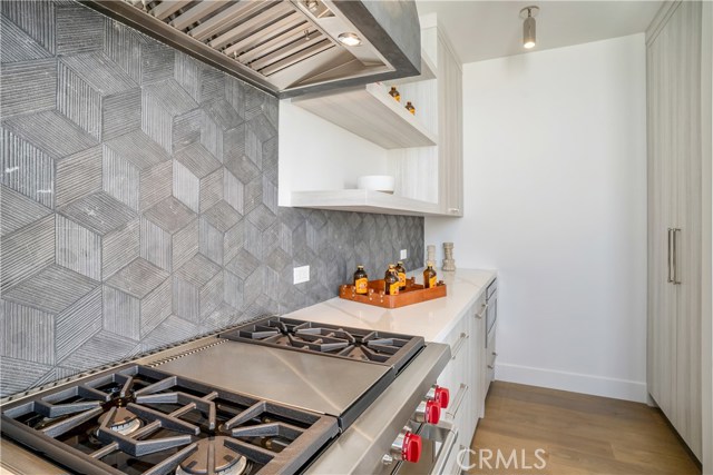 221 1st Street, Manhattan Beach, California 90266, 3 Bedrooms Bedrooms, ,3 BathroomsBathrooms,Residential,Sold,1st,SB19034815