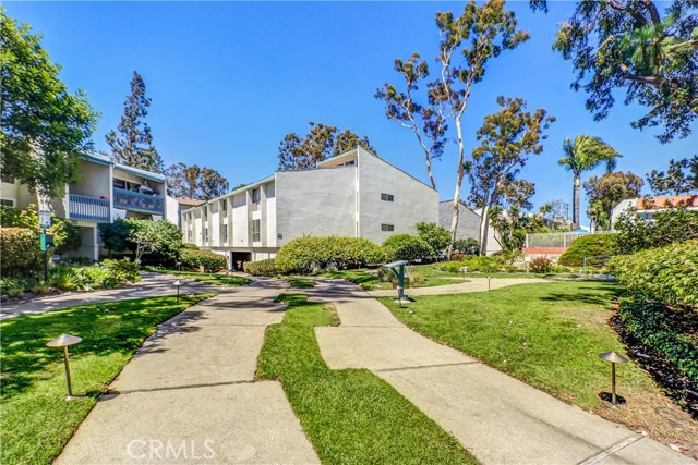 816 Camino Real, Redondo Beach, California 90277, 2 Bedrooms Bedrooms, ,1 BathroomBathrooms,Residential,Sold,Camino Real,SB17142888