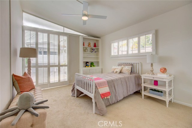 729 12th Street, Manhattan Beach, California 90266, 3 Bedrooms Bedrooms, ,2 BathroomsBathrooms,Residential,Sold,12th,SB19138998