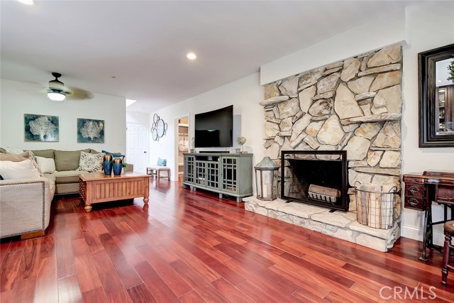 411 Avenue F, Redondo Beach, California 90277, 5 Bedrooms Bedrooms, ,4 BathroomsBathrooms,Residential,Sold,Avenue F,SB20102967